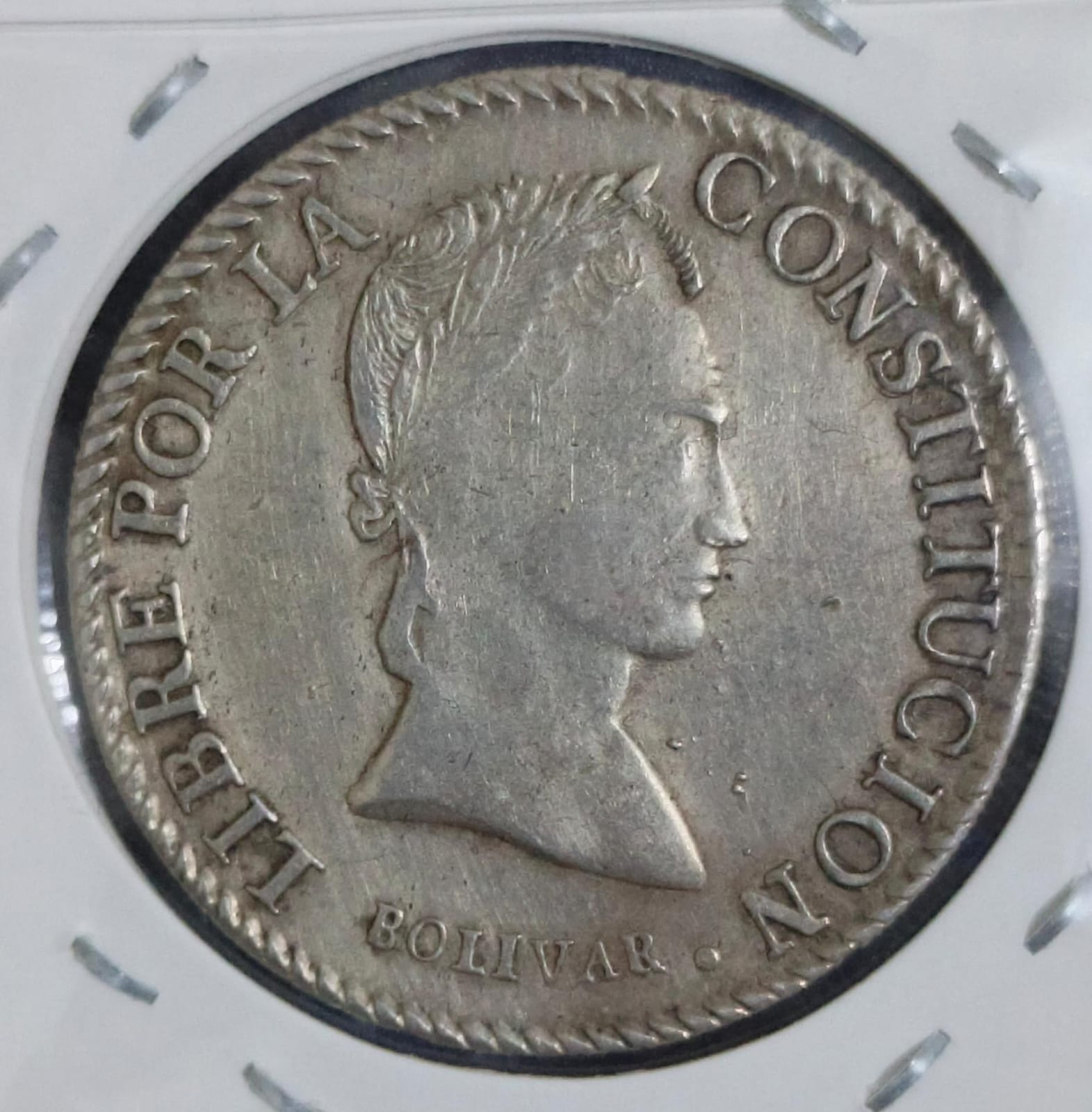 8 SOLES 1845 R